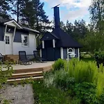Kurjenkolo Lovely Nearby Santa's Village Apartman
