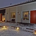 Kurjenkolo Lovely Nearby Santa's Village