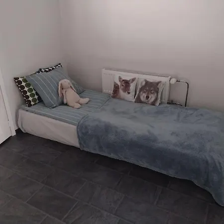 Kurjenkolo Lovely Nearby Santa's Village Apartman