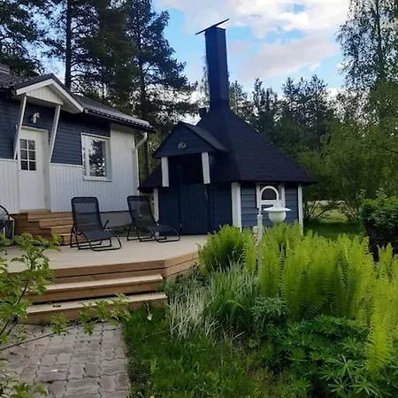 Kurjenkolo Lovely Nearby Santa's Village Apartman