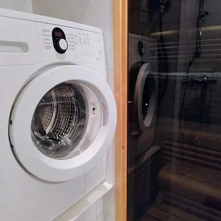 Kurjenkolo Lovely Nearby Santa's Village Apartman