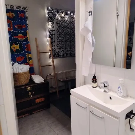 Kurjenkolo Lovely Nearby Santa's Village Apartman *